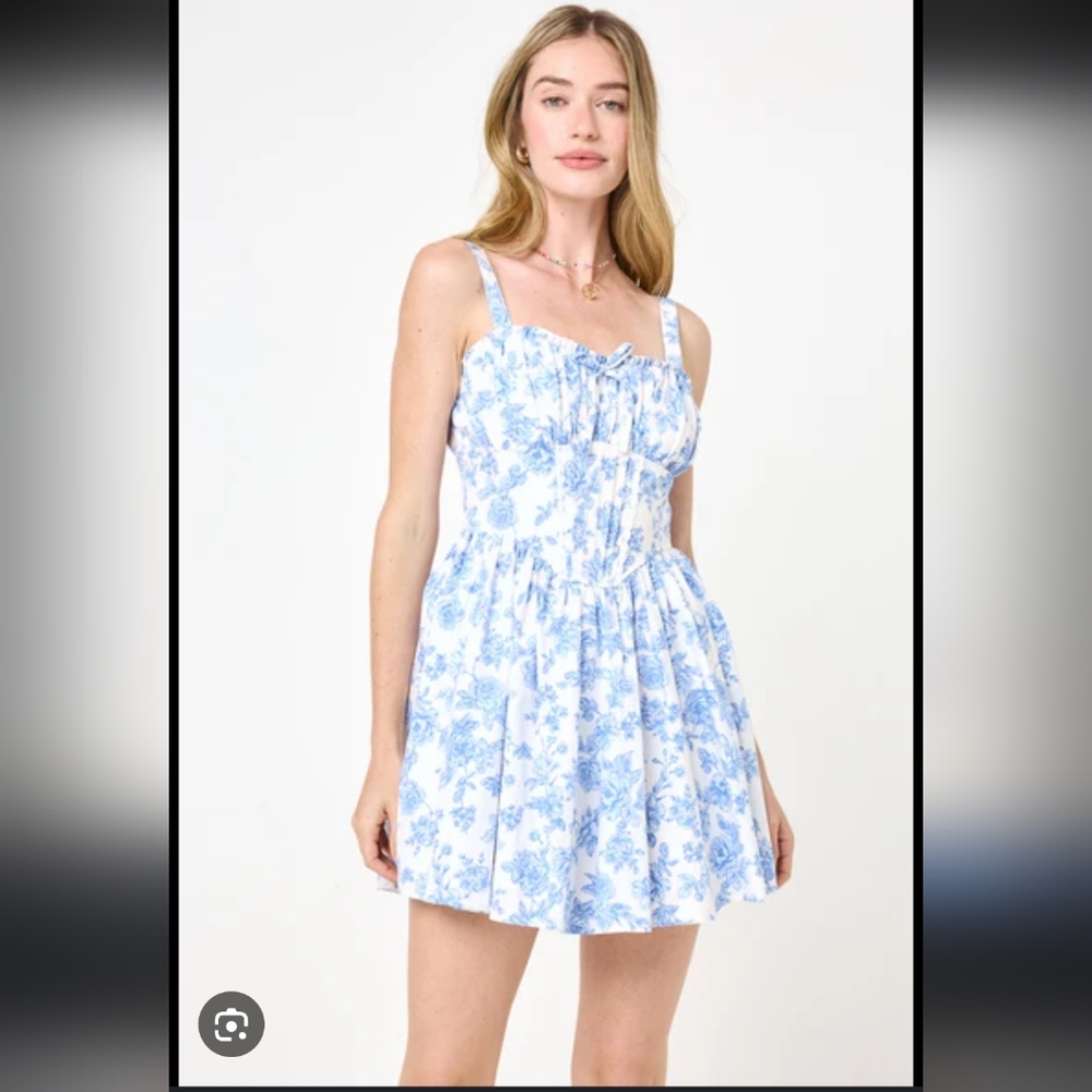 Trixxi Floral Blue and White Dress, Sz M